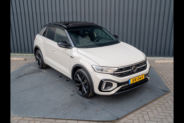 Volkswagen T-Roc 1.5 TSI R-Line Business | Panodak | Beats | Keyless | Trekhaak | IQ Light | Side Assist | Prijs Rijklaar!!