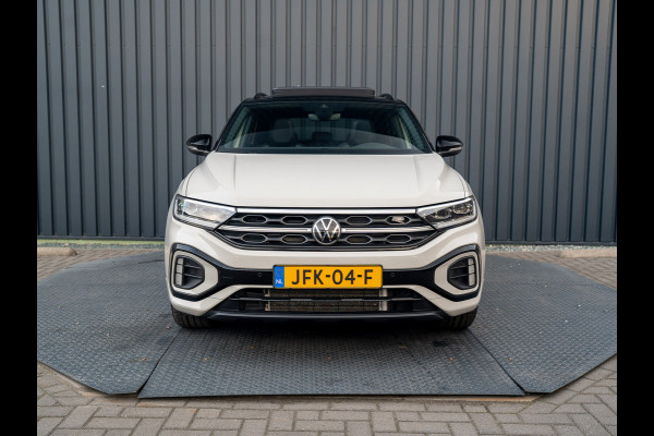 Volkswagen T-Roc 1.5 TSI R-Line Business | Panodak | Beats | Keyless | Trekhaak | IQ Light | Side Assist | Prijs Rijklaar!!
