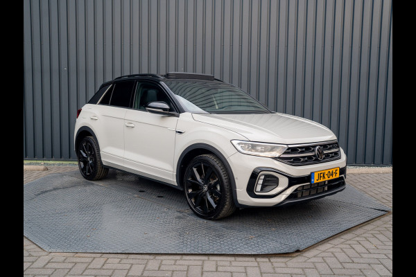 Volkswagen T-Roc 1.5 TSI R-Line Business | Panodak | Beats | Keyless | Trekhaak | IQ Light | Side Assist | Prijs Rijklaar!!