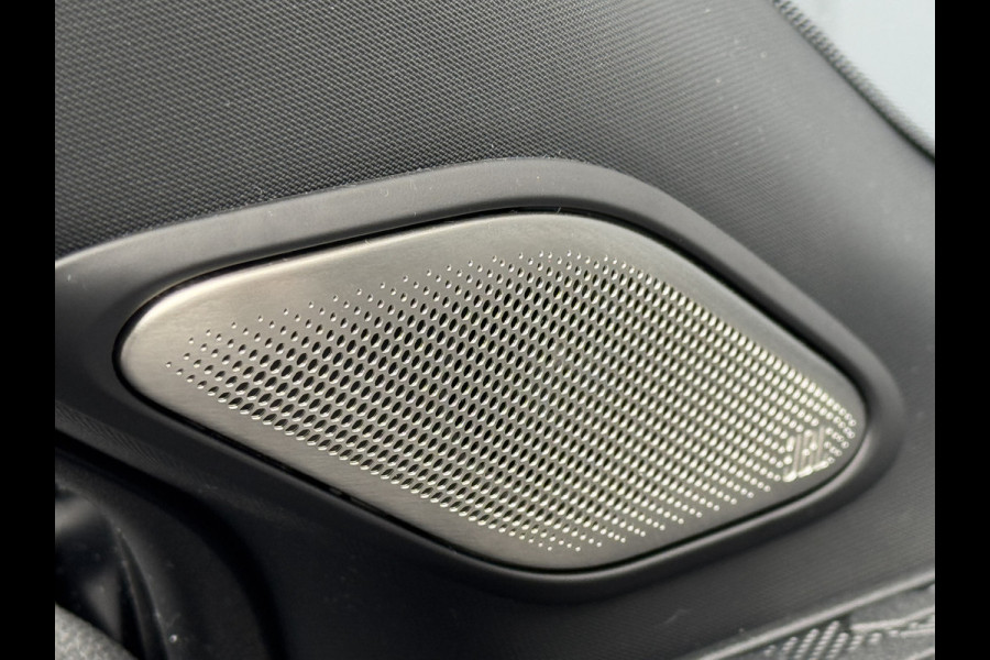 Toyota C-HR 2.0 Hybrid 200 GR SPORT(GEEN PHEV) | Pano dak | Head-up | JBL | LED | Rijklaar!!