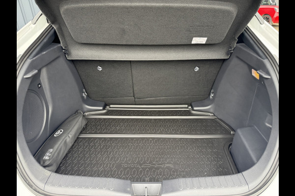 Toyota C-HR 2.0 Hybrid 200 GR SPORT(GEEN PHEV) | Pano dak | Head-up | JBL | LED | Rijklaar!!