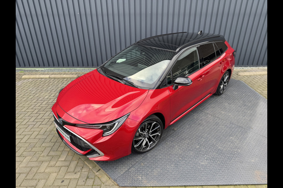Toyota Corolla Touring Sports 2.0 Hybrid Executive / Bi tone | Schuif/-kantel dak | JBL | Head-up | Rijklaar!!