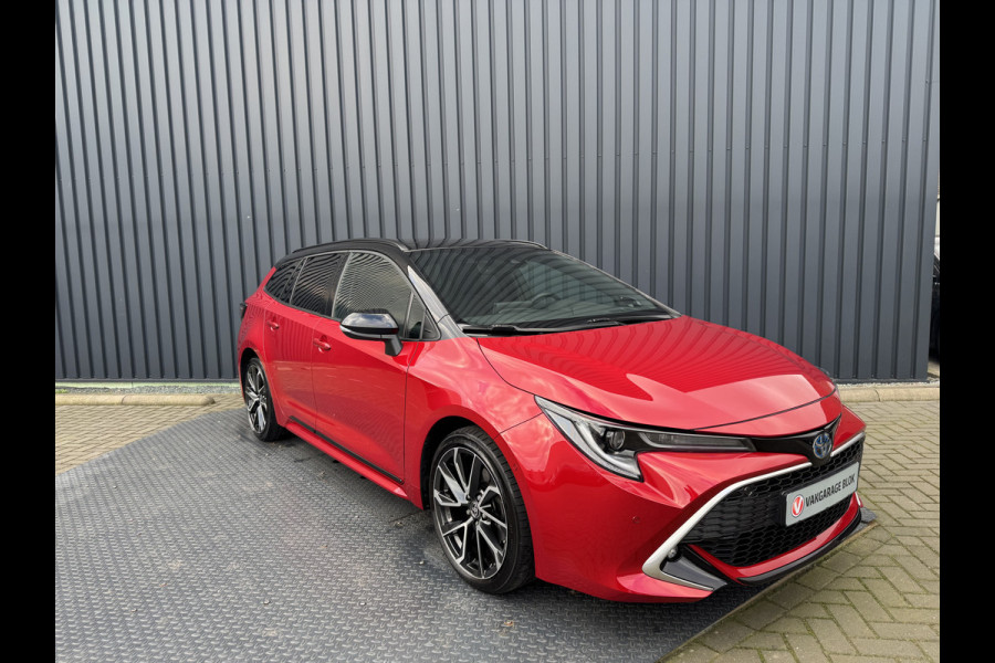 Toyota Corolla Touring Sports 2.0 Hybrid Executive / Bi tone | Schuif/-kantel dak | JBL | Head-up | Rijklaar!!