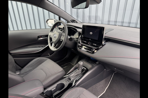 Toyota Corolla Touring Sports 2.0 Hybrid Executive / Bi tone | Schuif/-kantel dak | JBL | Head-up | Rijklaar!!