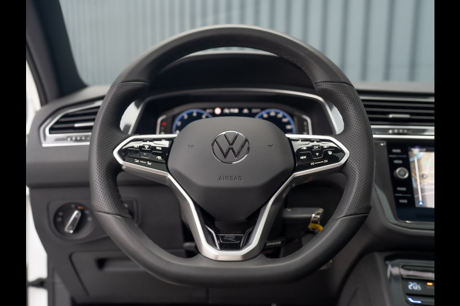 Volkswagen Tiguan 1.5 TSI R-Line Business | Panodak | Headup | Camera | Prijs Rijklaar!!