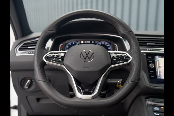 Volkswagen Tiguan 1.5 TSI R-Line Business | Panodak | Headup | Camera | Prijs Rijklaar!!