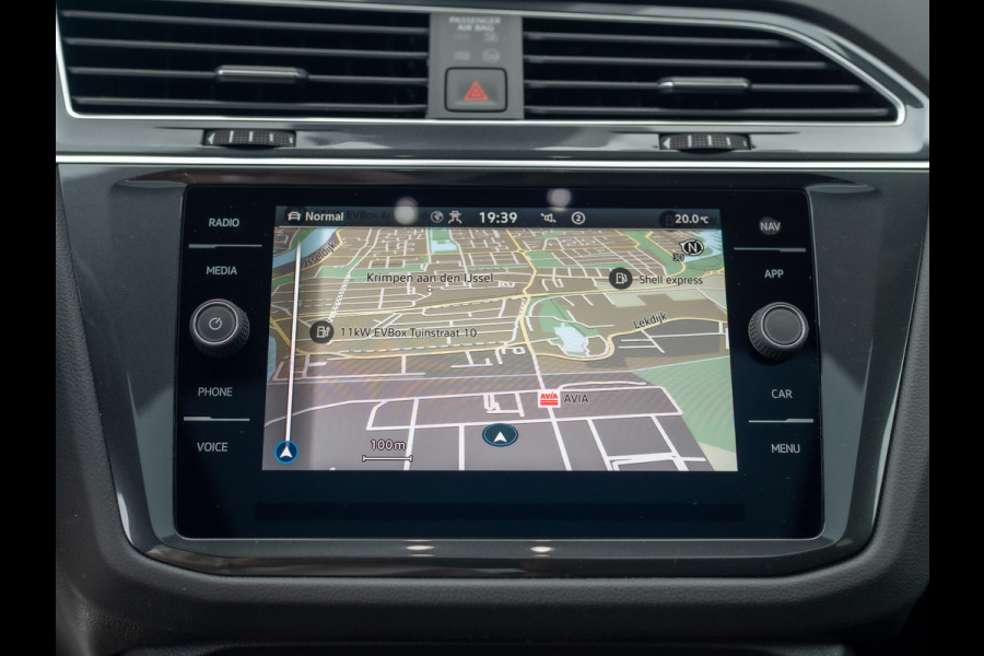 Volkswagen Tiguan 1.5 TSI R-Line Business | Panodak | Headup | Camera | Prijs Rijklaar!!
