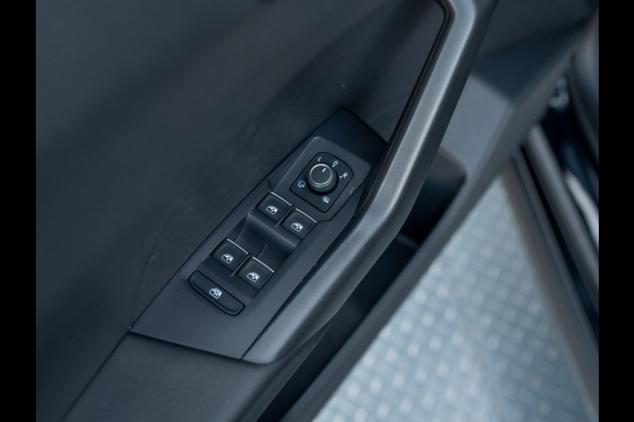 Volkswagen T-Cross 1.0 TSI Style | IQ Light | 18'' | Camera | Side Assist | Virtual Cockpit | Navi | Prijs Rijklaar!!
