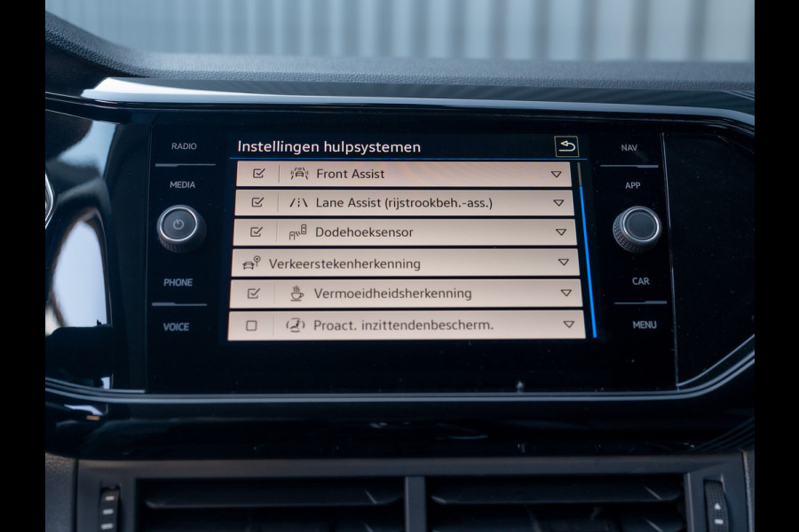 Volkswagen T-Cross 1.0 TSI Style | IQ Light | 18'' | Camera | Side Assist | Virtual Cockpit | Navi | Prijs Rijklaar!!