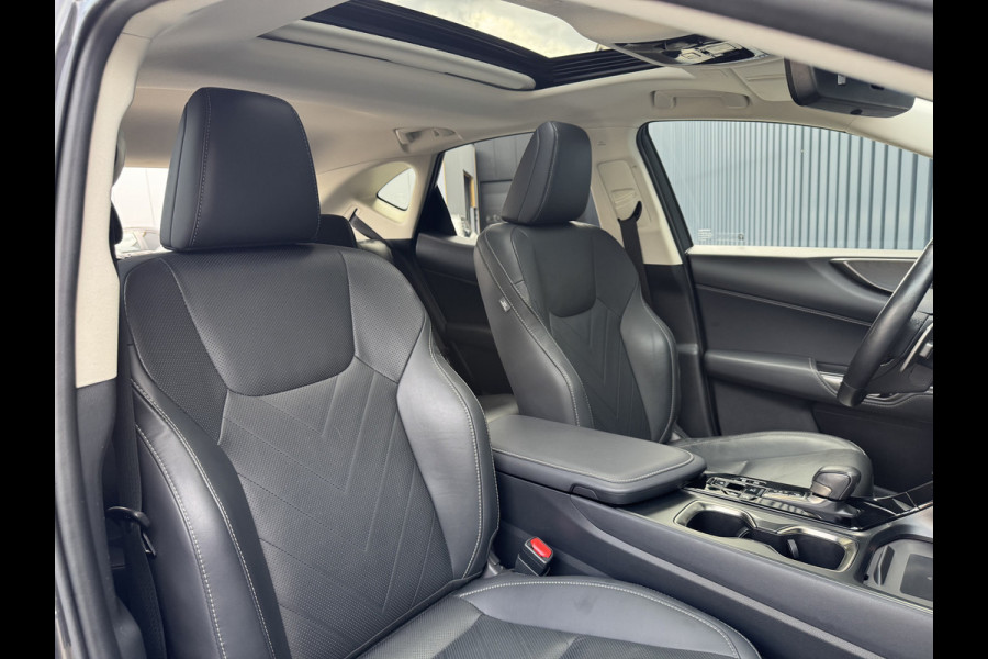 Lexus NX 450h+ AWD Executive / President | Schuif-/kanteldak | Sonic grey | 360 camera | Head-up | Rijklaar!!