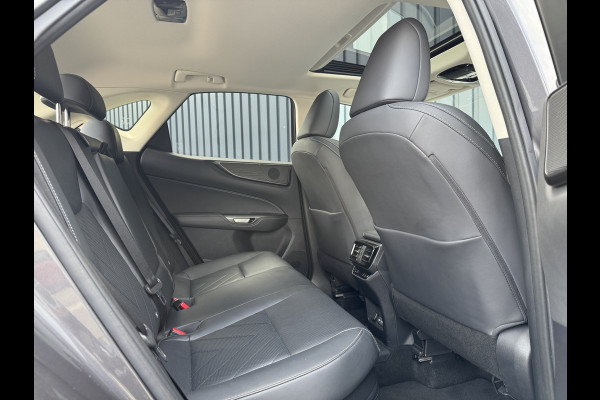 Lexus NX 450h+ AWD Executive / President | Schuif-/kanteldak | Sonic grey | 360 camera | Head-up | Rijklaar!!