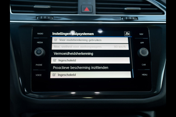 Volkswagen Tiguan 1.5 TSI R-Line Business | Trekhaak wegkl. | Head Up | Side Assist | Camera | LED | Prijs Rijklaar!!