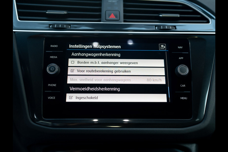 Volkswagen Tiguan 1.5 TSI R-Line Business | Trekhaak wegkl. | Head Up | Side Assist | Camera | LED | Prijs Rijklaar!!