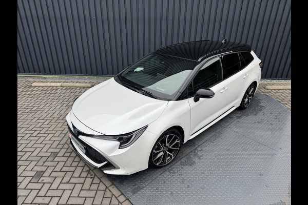 Toyota Corolla Touring Sports 2.0 Hybrid Executive / Bi tone | Sport stoelen | JBL | Head-up | 18 inch | Rijklaar!!