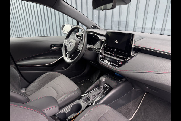 Toyota Corolla Touring Sports 2.0 Hybrid Executive / Bi tone | Sport stoelen | JBL | Head-up | 18 inch | Rijklaar!!