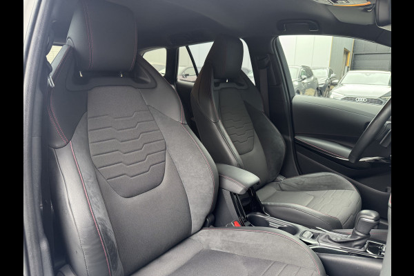 Toyota Corolla Touring Sports 2.0 Hybrid Executive / Bi tone | Sport stoelen | JBL | Head-up | 18 inch | Rijklaar!!