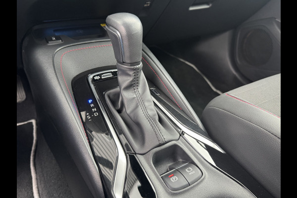Toyota Corolla Touring Sports 2.0 Hybrid Executive / Bi tone | Sport stoelen | JBL | Head-up | 18 inch | Rijklaar!!