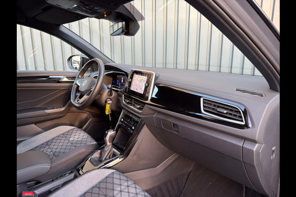 Volkswagen T-Roc 1.5 TSI 150Pk R-Line Business | IQ Light | 19'' | Camera | Prijs Rijklaar!!