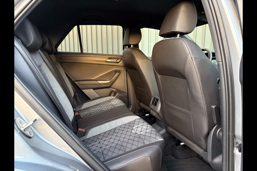 Volkswagen T-Roc 1.5 TSI 150Pk R-Line Business | IQ Light | 19'' | Camera | Prijs Rijklaar!!