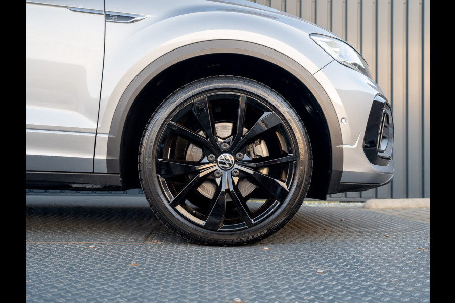 Volkswagen T-Roc 1.5 TSI 150Pk R-Line Business | IQ Light | 19'' | Camera | Prijs Rijklaar!!