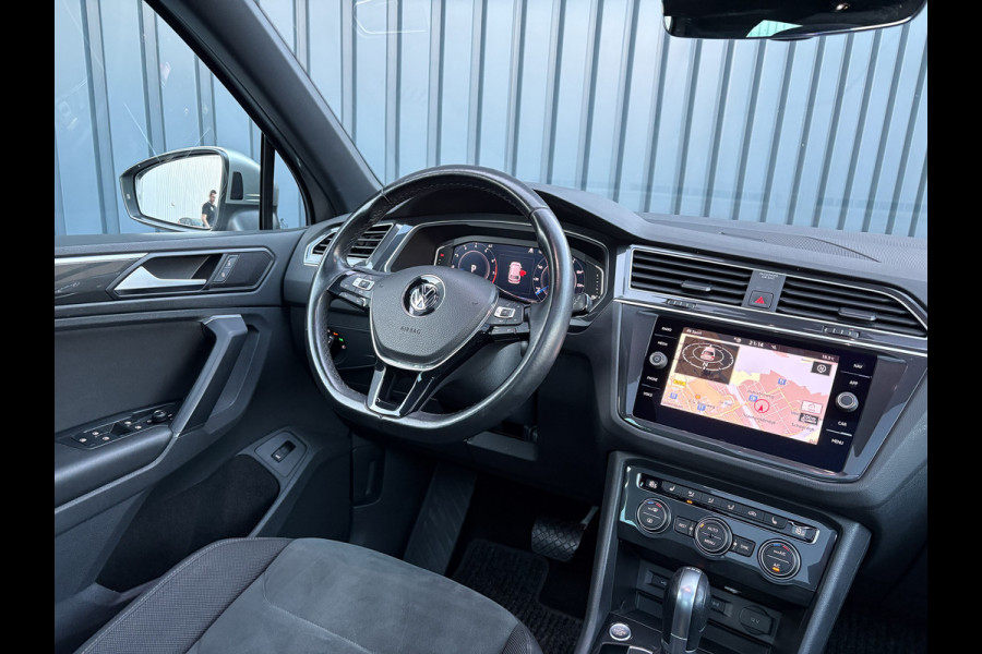 Volkswagen Tiguan 2.0 TSI 4Motion Highline Business R-Line | 360 camera | Panodak | Trekhaak wegkl. | Prijs Rijklaar!!