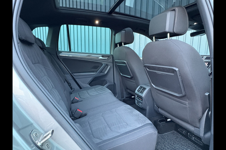 Volkswagen Tiguan 2.0 TSI 4Motion Highline Business R-Line | 360 camera | Panodak | Trekhaak wegkl. | Prijs Rijklaar!!