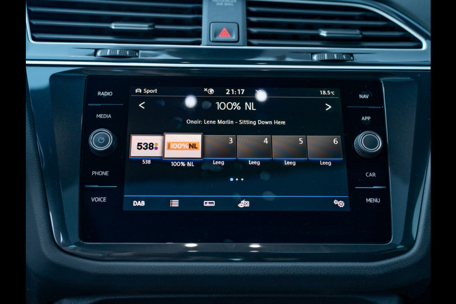 Volkswagen Tiguan 2.0 TSI 4Motion Highline Business R-Line | 360 camera | Panodak | Trekhaak wegkl. | Prijs Rijklaar!!