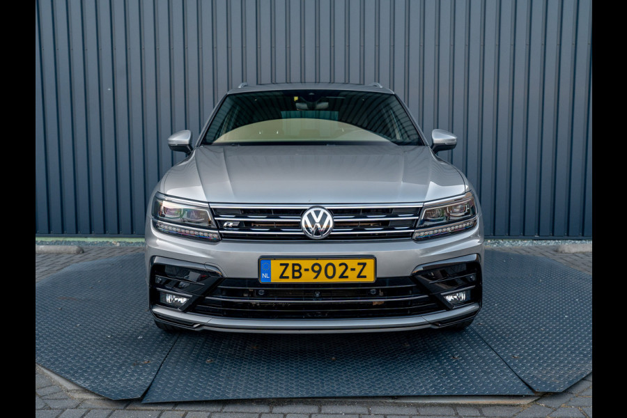 Volkswagen Tiguan 2.0 TSI 4Motion Highline Business R-Line | 360 camera | Panodak | Trekhaak wegkl. | Prijs Rijklaar!!