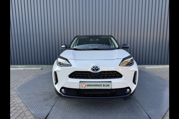 Toyota Yaris Cross 1.5 Hybrid AWD Executive / Bi tone | Pano dak | Trekhaak | JBL | BSM | 4x Allseason | Rijklaar!!