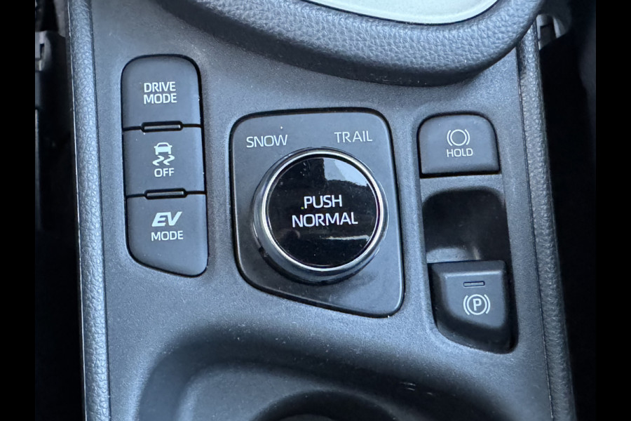 Toyota Yaris Cross 1.5 Hybrid AWD Executive / Bi tone | Pano dak | Trekhaak | JBL | BSM | 4x Allseason | Rijklaar!!