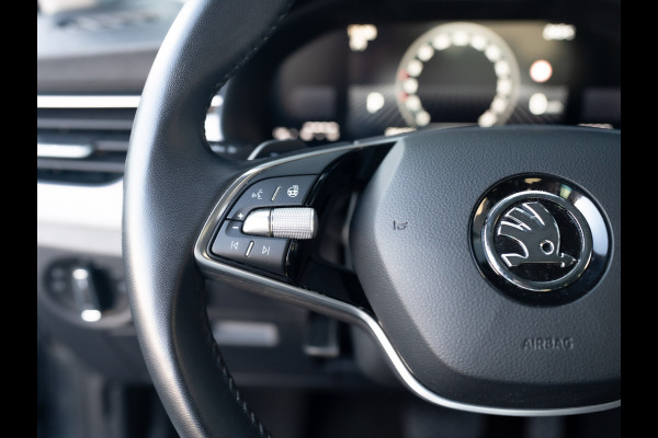 Škoda Kamiq 1.0 TSI Business Edition | Keyless | Stoelverwarming | Parkeersensoren | Prijs Rijklaar!!