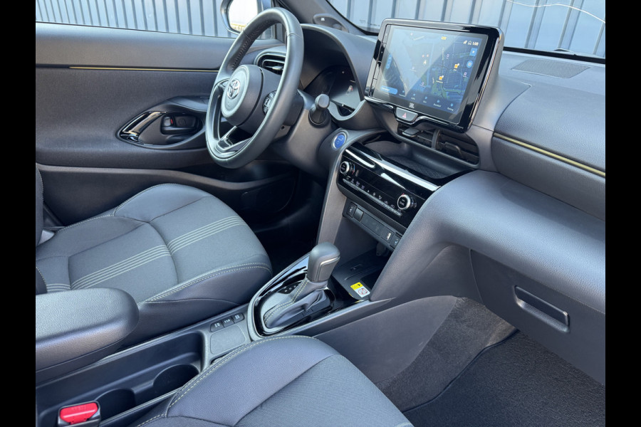 Toyota Yaris Cross 1.5 Hybrid Adventure | Elektrische achterklep | JBL | BSM | Head-up | Rijklaar!!