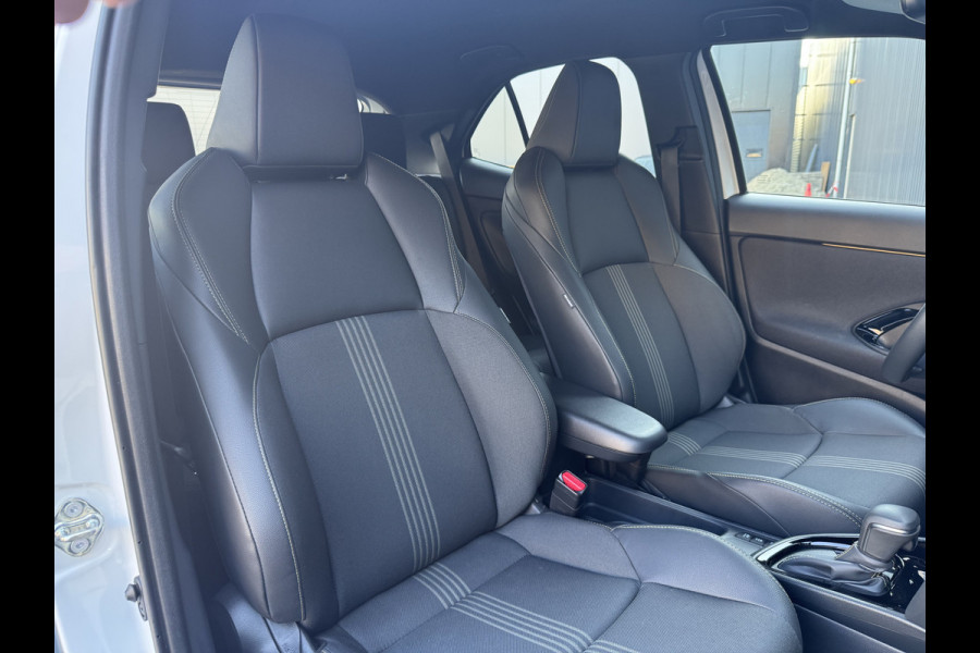 Toyota Yaris Cross 1.5 Hybrid Adventure | Elektrische achterklep | JBL | BSM | Head-up | Rijklaar!!