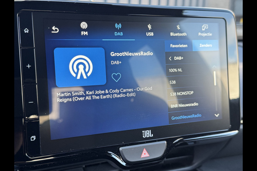 Toyota Yaris Cross 1.5 Hybrid Adventure | Elektrische achterklep | JBL | BSM | Head-up | Rijklaar!!