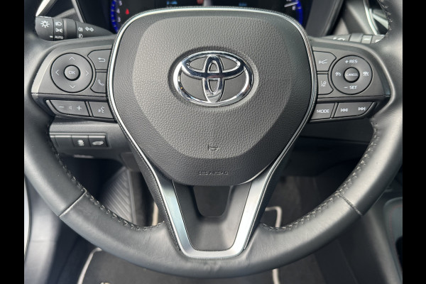 Toyota Corolla Touring Sports 2.0 Hybrid Executive / Bi tone | JBL | Head-up | 18 inch | PDC | Rijklaar!!!