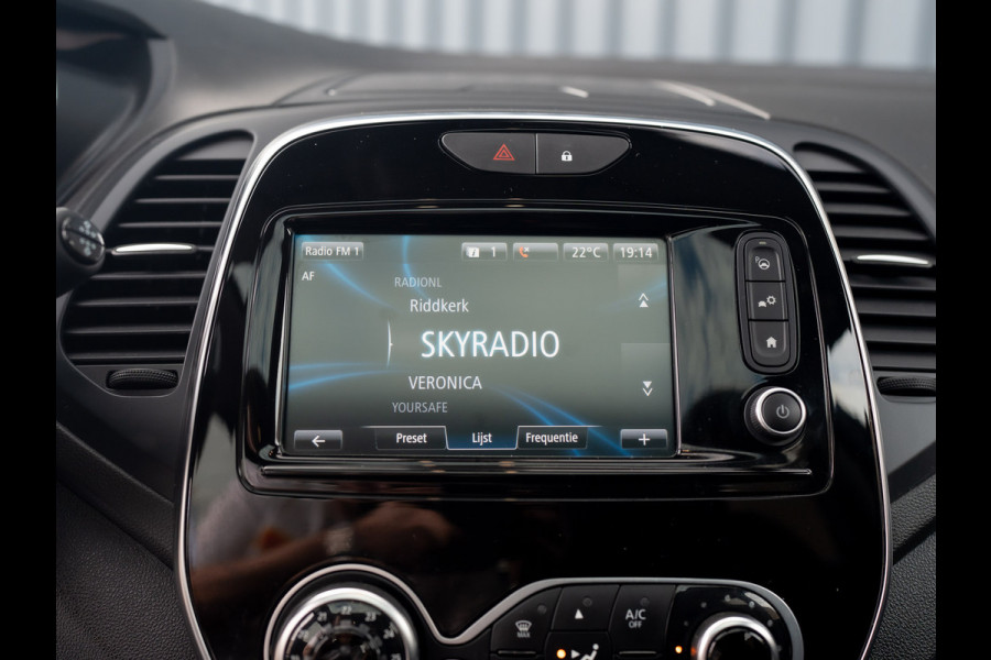 Renault Captur 1.3 TCe Intens | Panodak | Camera | Dodehoek sensoren | PDC V&A | Prijs Rijklaar!!