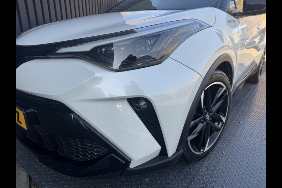 Toyota C-HR 1.8 Hybrid GR-Sport / bi tone | LED | Apple Carplay/Android Auto | 10 jr GARANTIE | Prijs Rijklaar!!