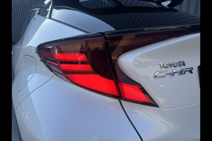 Toyota C-HR 1.8 Hybrid GR-Sport / bi tone | LED | Apple Carplay/Android Auto | 10 jr GARANTIE | Prijs Rijklaar!!