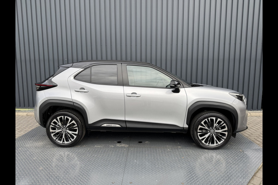 Toyota Yaris Cross 1.5 Hybrid 130 Executive / Bi tone AWD | Premium Pack( JBL, Elektrische achterklep, enz) | Rijklaar!!