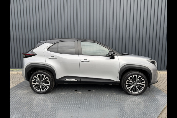 Toyota Yaris Cross 1.5 Hybrid 130 Executive / Bi tone AWD | Premium Pack( JBL, Elektrische achterklep, enz) | Rijklaar!!