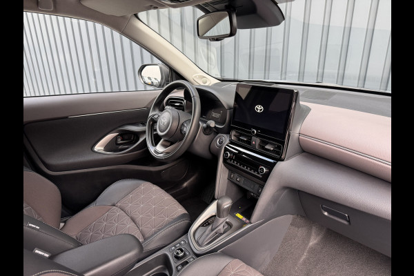 Toyota Yaris Cross 1.5 Hybrid 130 Executive / Bi tone AWD | Premium Pack( JBL, Elektrische achterklep, enz) | Rijklaar!!
