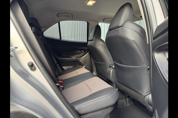 Toyota Yaris Cross 1.5 Hybrid 130 Executive / Bi tone AWD | Premium Pack( JBL, Elektrische achterklep, enz) | Rijklaar!!