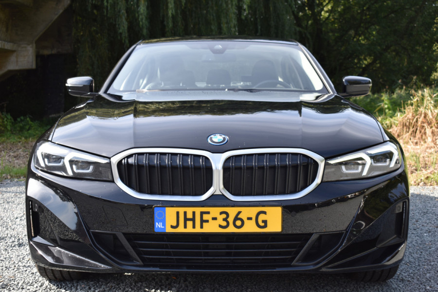 BMW 3-serie 320e 204PK PHEV BUSINESS SPORT LEDER/CARPLAY/NIEUW-TYPE