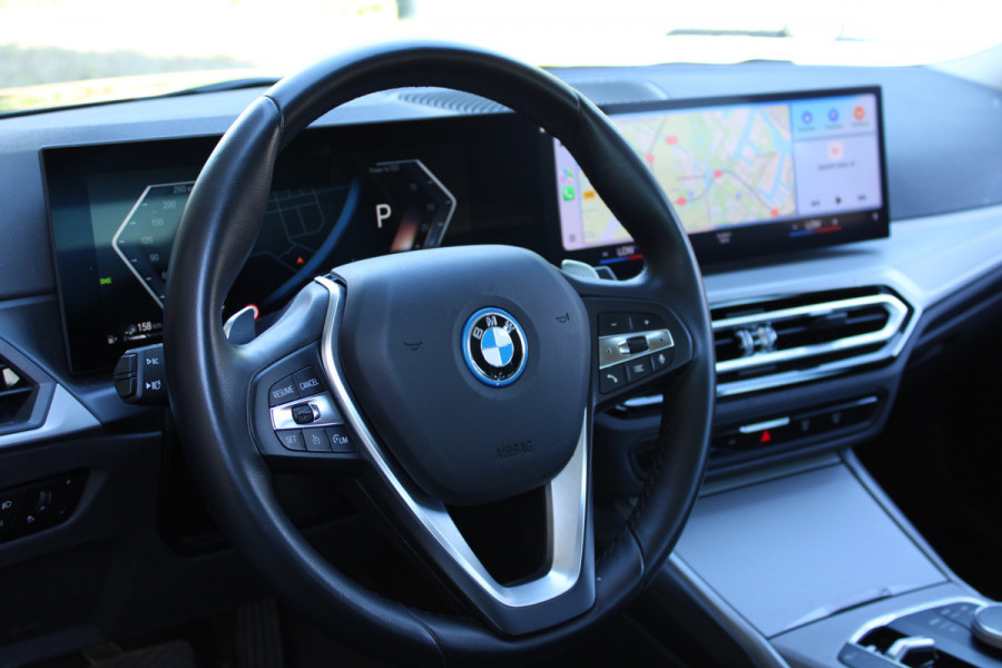 BMW 3-serie 320e 204PK PHEV BUSINESS SPORT LEDER/CARPLAY/NIEUW-TYPE