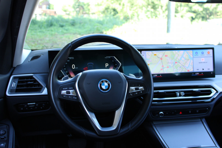 BMW 3-serie 320e 204PK PHEV BUSINESS SPORT LEDER/CARPLAY/NIEUW-TYPE