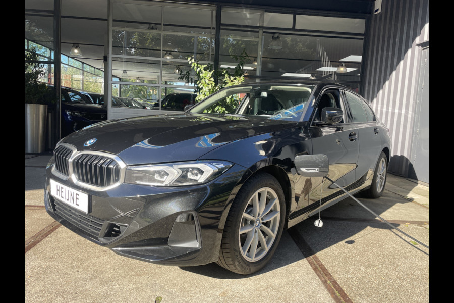 BMW 3-serie 320e 204PK PHEV BUSINESS SPORT LEDER/CARPLAY/NIEUW-TYPE