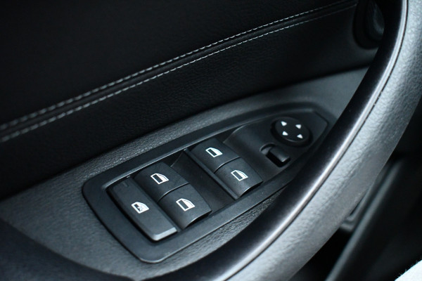 BMW X1 xDrive25e M-Sport Pano ACC HUD Camera Dr-Ast-Plus