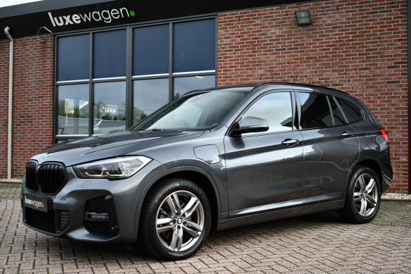 BMW X1 xDrive25e M-Sport Pano ACC HUD Camera Dr-Ast-Plus