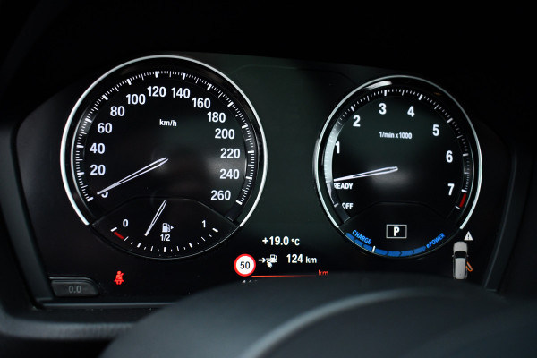 BMW X1 xDrive25e M-Sport Pano ACC HUD Camera Dr-Ast-Plus