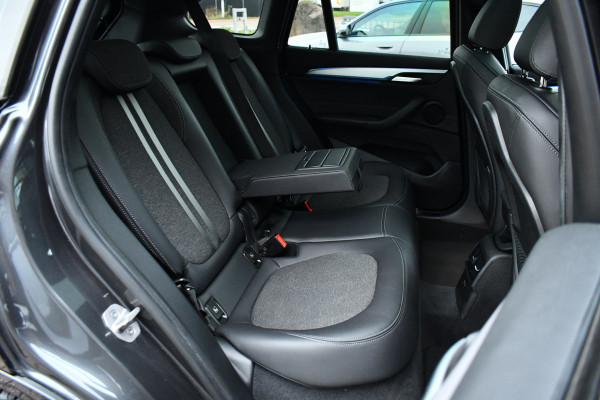 BMW X1 xDrive25e M-Sport Pano ACC HUD Camera Dr-Ast-Plus